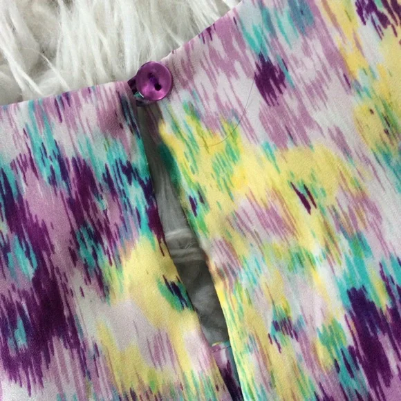 Apt 9 Tie Waist Sleeveless Watercolor Blouse - Picture 4 of 6